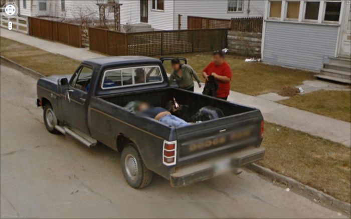 hilarious-images-caught-on-google-maps-street-view-11