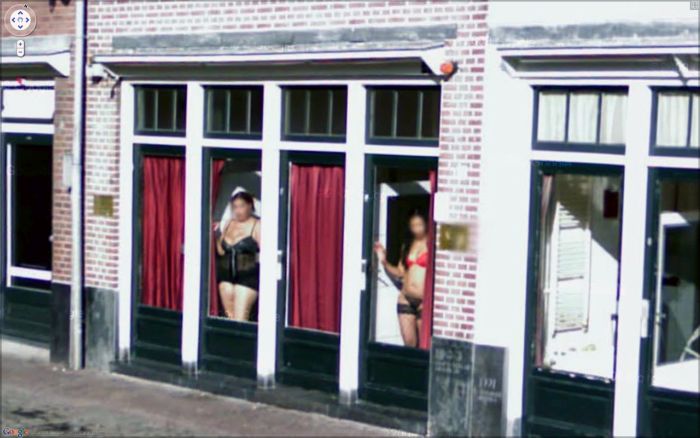 hilarious-images-caught-on-google-maps-street-view-5
