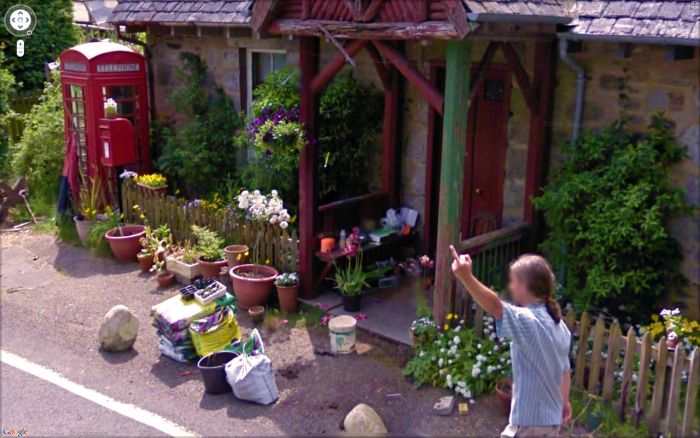 hilarious-images-caught-on-google-maps-street-view-6