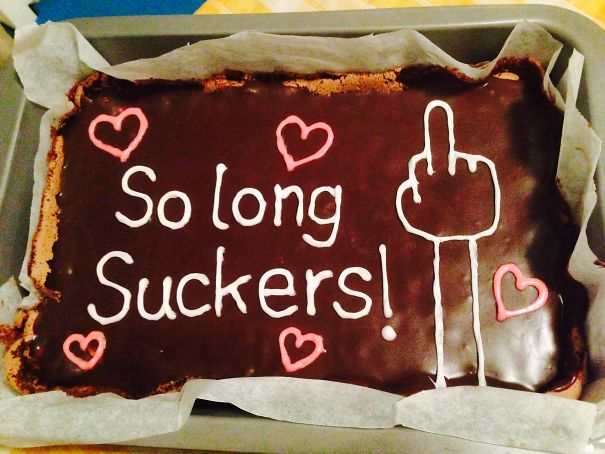 hilarious farewell cakes 20