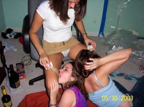 drunk girls party hard 5