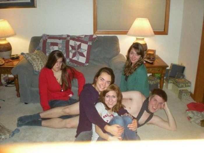 Most Awkward Family Photos 1