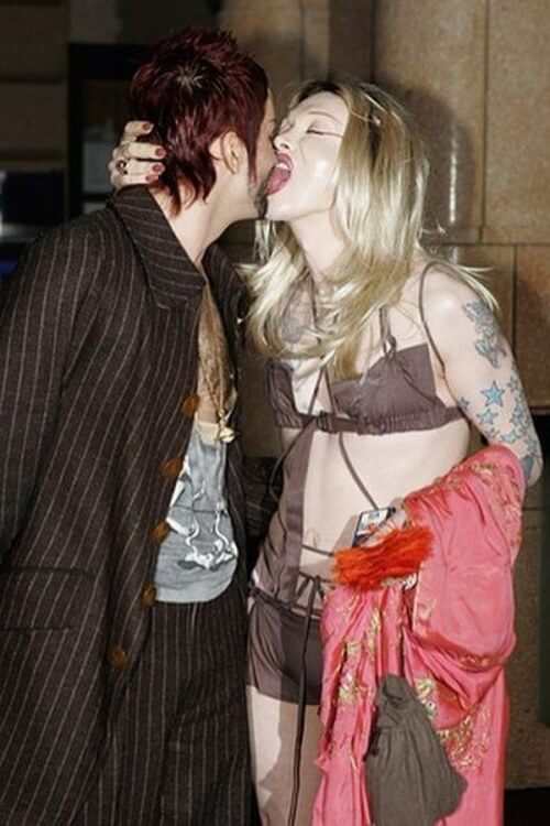 Worst Kissing Moments 5