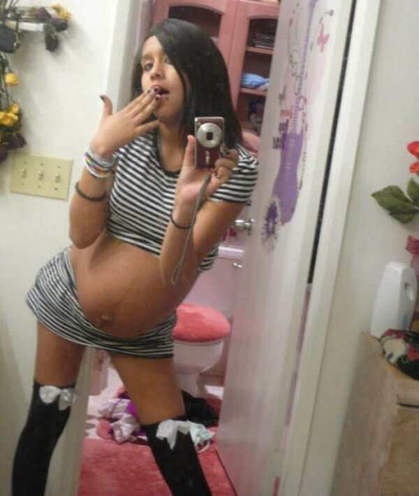 Worst Mom Selfies 7
